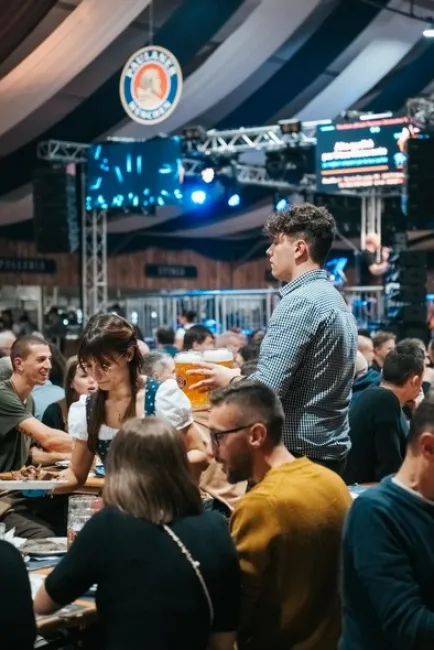 Un serata al Paulaner Oktoberfest Torino