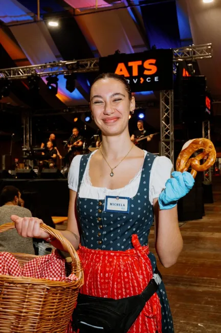 Paulaner Oktoberfest Torino si tinge di solidarietà... un gesto concreto per l'UGI