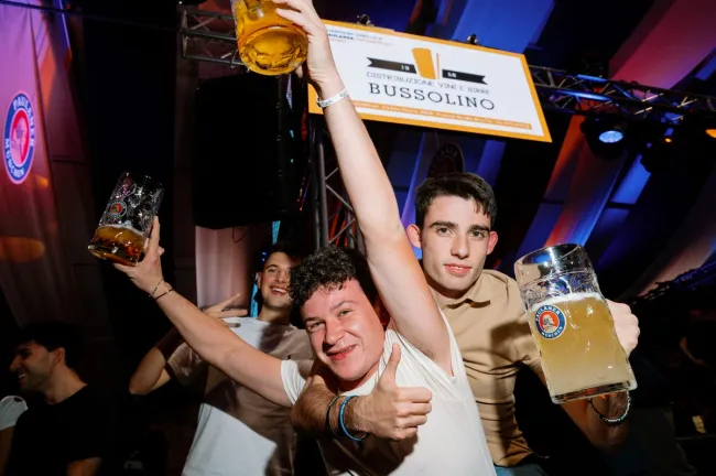 Paulaner Oktoberfest Torino si tinge di solidarietà... un gesto concreto per l'UGI