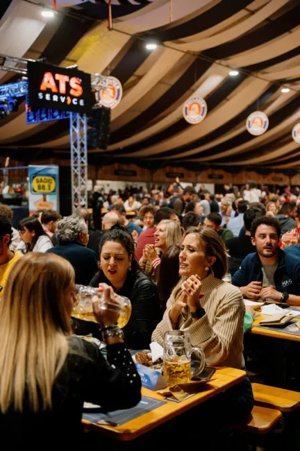 al Paulaner Oktoberfest Torino serata live... tributo 883