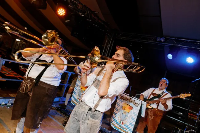 La prima domenica al Paulaner Oktoberfest Torino