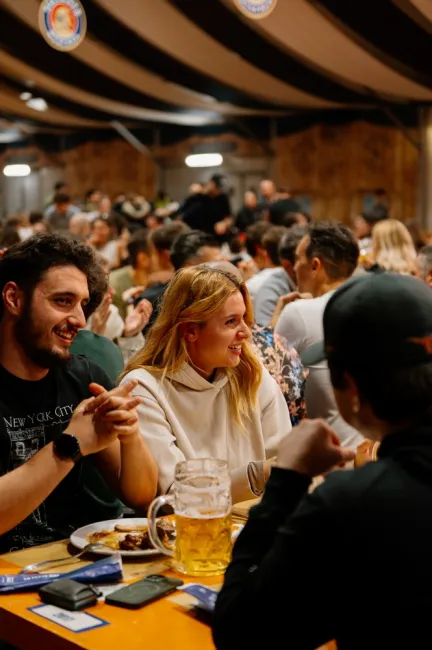 Paulaner Oktoberfest Torino si tinge di solidarietà... un gesto concreto per l'UGI