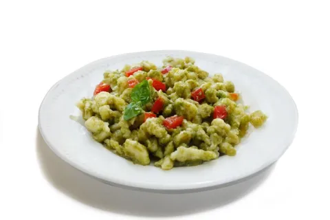 Oktoberfest Brescia Spatzle verdi pomodoro e basilico